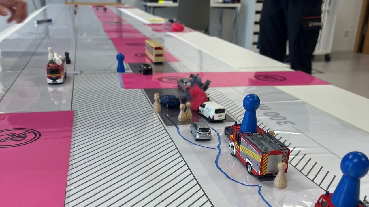 Planübung zur Tunnelbrandbekämpfung