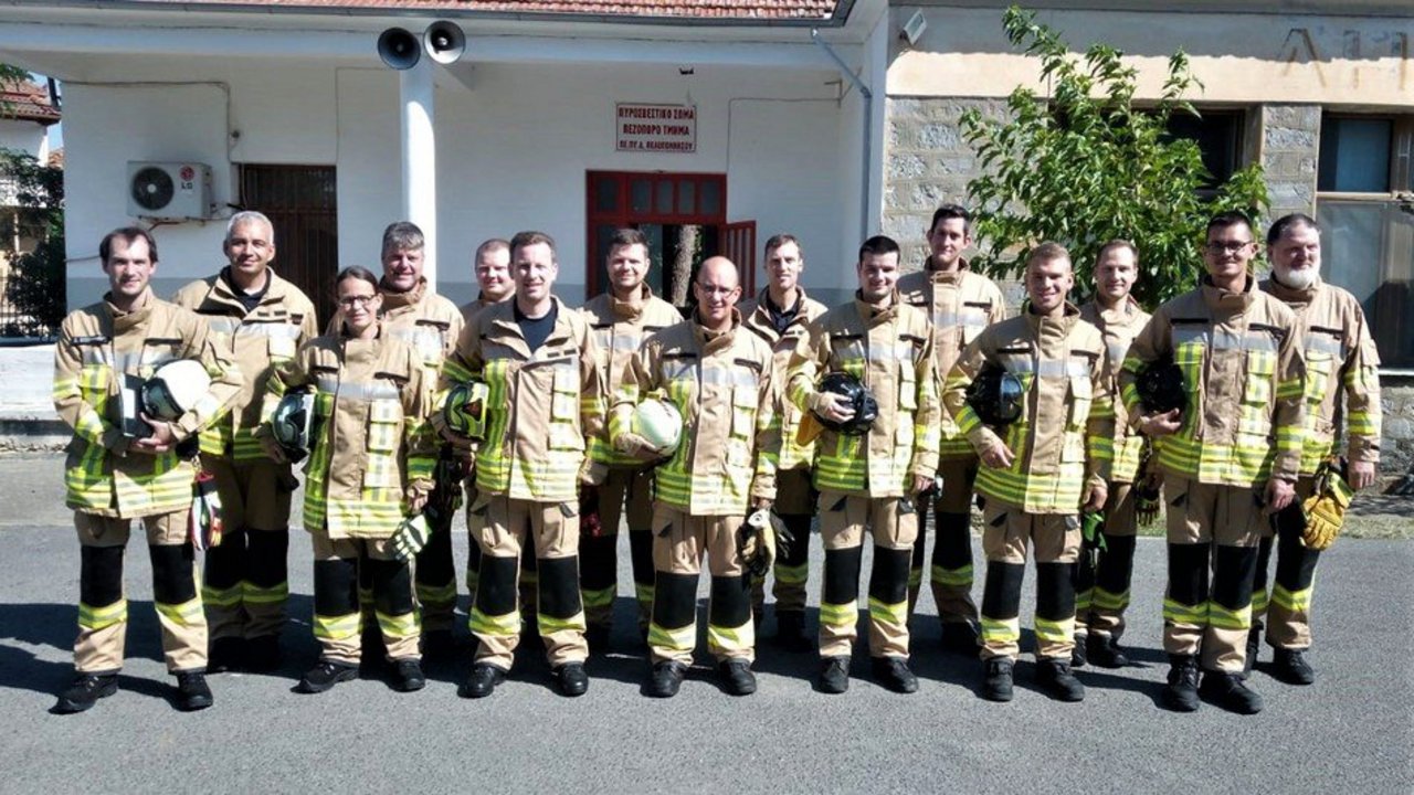 Gruppenfoto der Einsatzkräfte in Griechenland