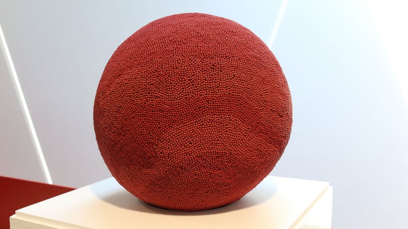 Eine Kugel aus Streichhölzern 