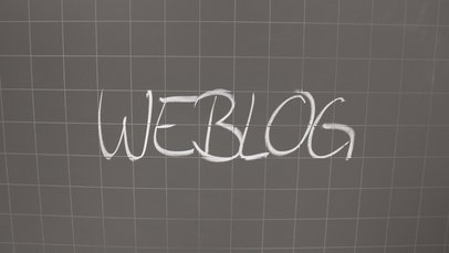 Das Wort weblog auf einer Tafel